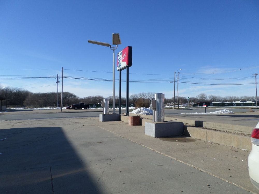 Corner Lot on 6th & Monroe: 501 Monroe St, Beatrice, NE 68310